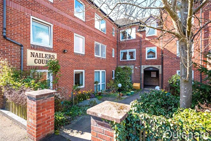 1 Bedroom Apartment For Sale In Ednall Lane, Bromsgrove, Worcestershire, B60