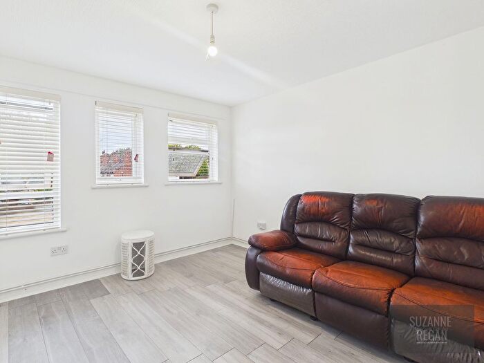 1 Bedroom Maisonette For Sale In Days Close, Hillfields, Coventry, CV1