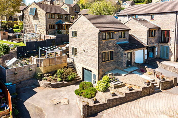 3 Bedroom Detached House For Sale In Scarhouse Lane, Golcar, HD7