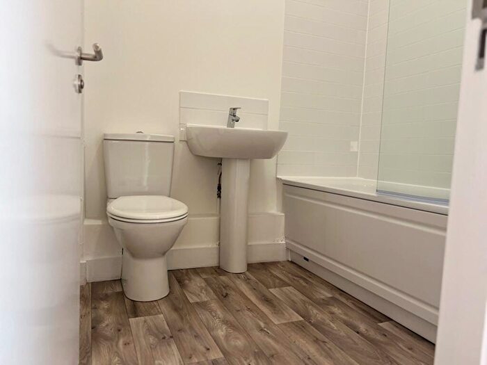 1 Bedroom Flat To Rent In Flat, The School House, Jackson Crescent, Manchester, Greater Manchester, M15