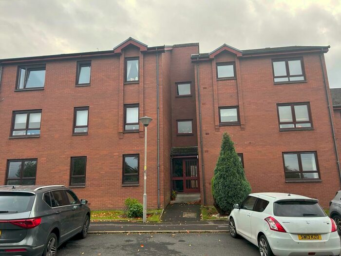 2 Bedroom Flat To Rent In Fishecoates, Burnside, Glasgow, G73