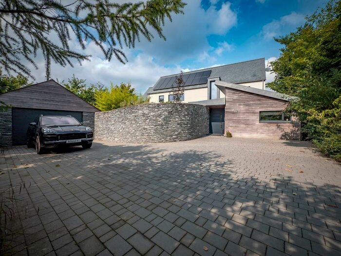 4 Bedroom Detached House For Sale In West Street, Kilkhampton, EX23