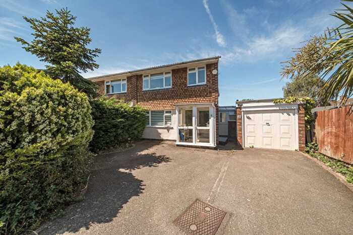 3 Bedroom Semi-Detached House For Sale In Capel Close, Bromley, BR2