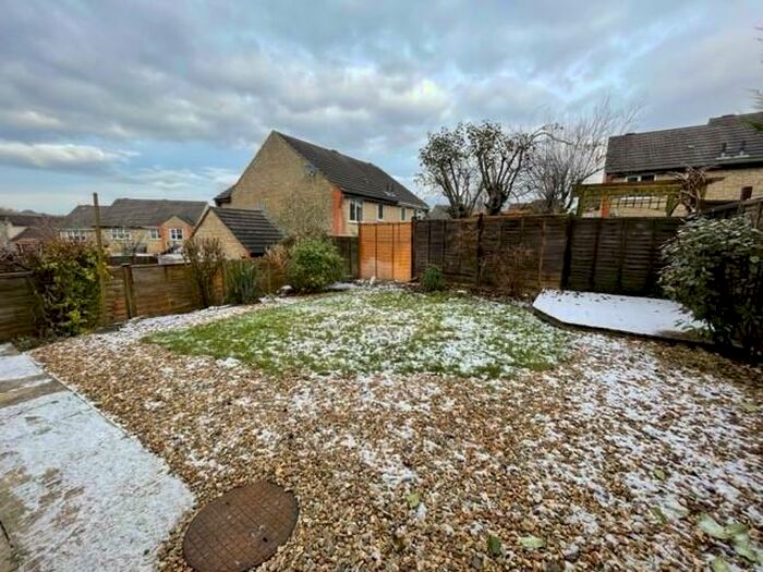 3 Bedroom Detached House To Rent In Ivy Walk, Midsomer Norton, BA3