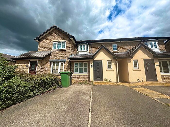 2 Bedroom Terraced House To Rent In Baildon Way, Skelmanthorpe, Huddersfield, HD8