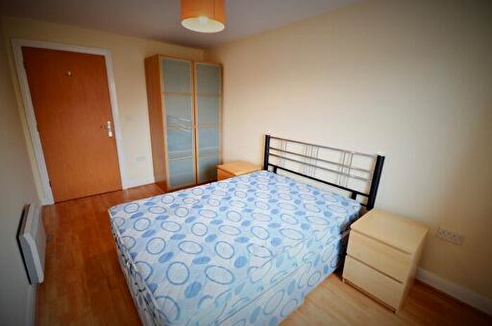 2 Bedroom Apartment To Rent In Royal Plaza, Eldon Street, Sheffield, S1