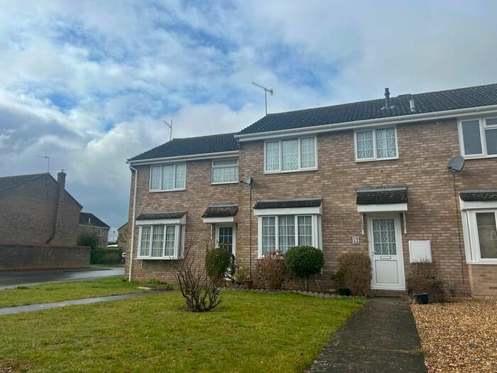 3 Bedroom Property To Rent In Furlong Close, Swindon, SN25