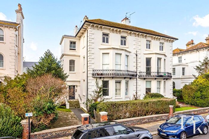 2 Bedroom Apartment For Sale In Medina Villas, Hove, BN3