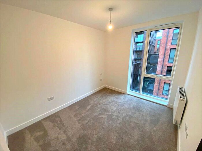 2 Bedroom Apartment To Rent In Snow Hill Wharf, Shadwell Street, Birmingham, B4
