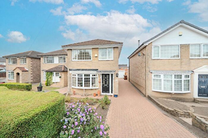 3 Bedroom Detached House For Sale In Clover Court, Calverley, Pudsey, West Yorkshire, LS28