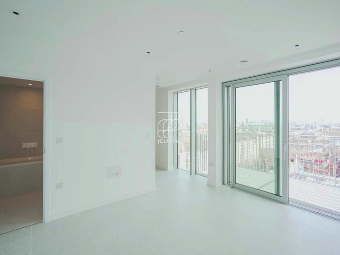 Studio To Rent In Tapestry Way, London, E1