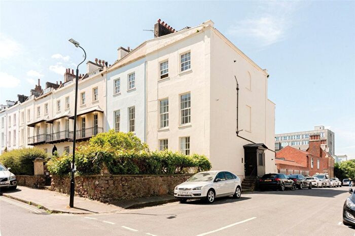 1 Bedroom Flat For Sale In Meridian Place, Bristol, Somerset, BS8