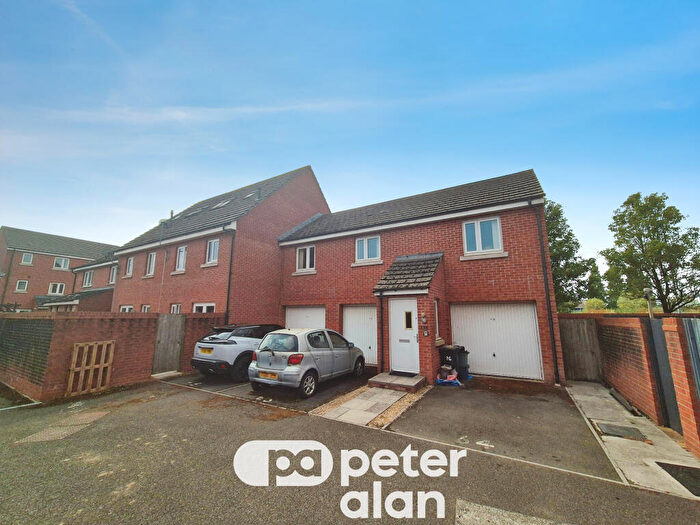 2 Bedroom Flat To Rent In Alicia Way, NP20