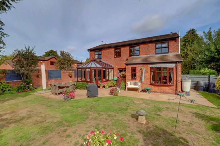 3 Bedroom Detached House For Sale In Willow Way, Princes Risborough, HP27
