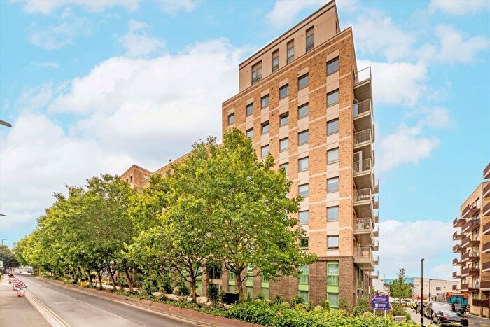 1 Bedroom Flat To Rent In North Woolwich Road, North Woolwich, E16