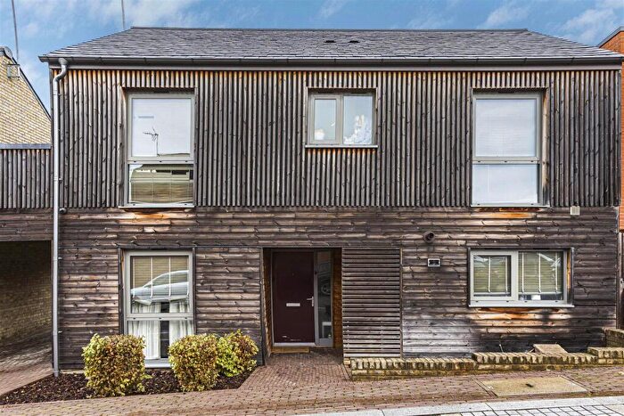 3 Bedroom Link Detached House For Sale In Findings Lane, Newhall, Harlow, CM17