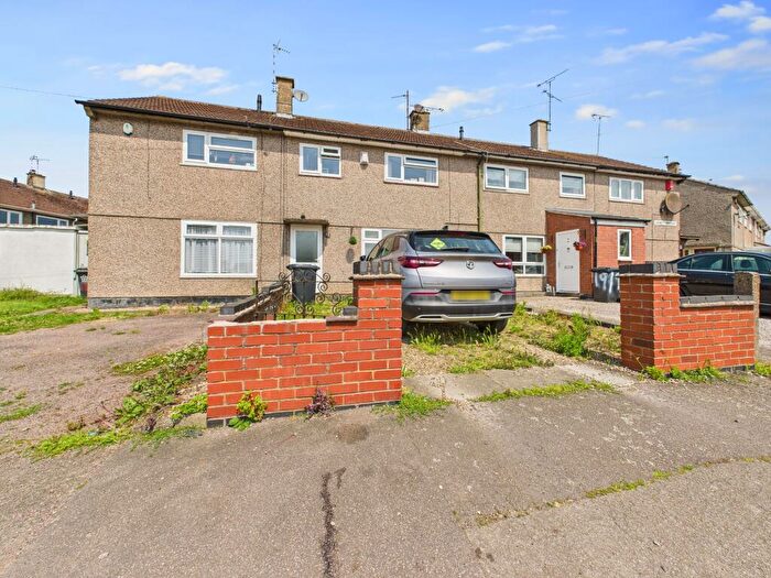 3 Bedroom Terraced House For Sale In Garnett Crescent, Leicester, LE2