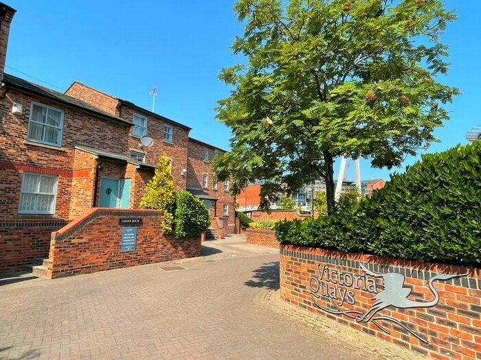 1 Bedroom Flat To Rent In Calder House, Navigation Walk, Leeds, West Yorkshire, LS10