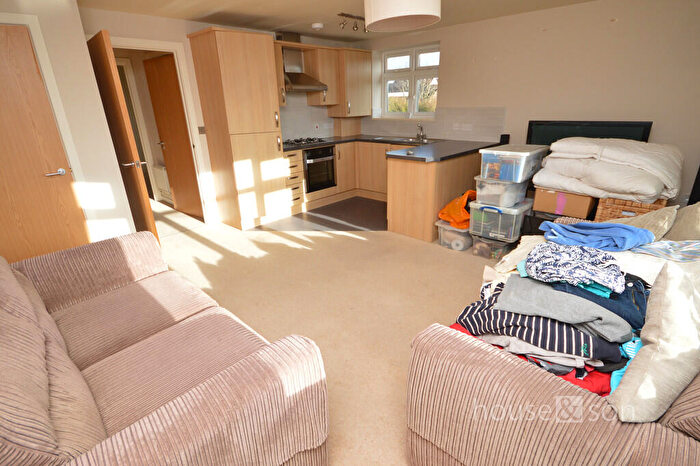1 Bedroom Apartment To Rent In Lowther Road, BH8
