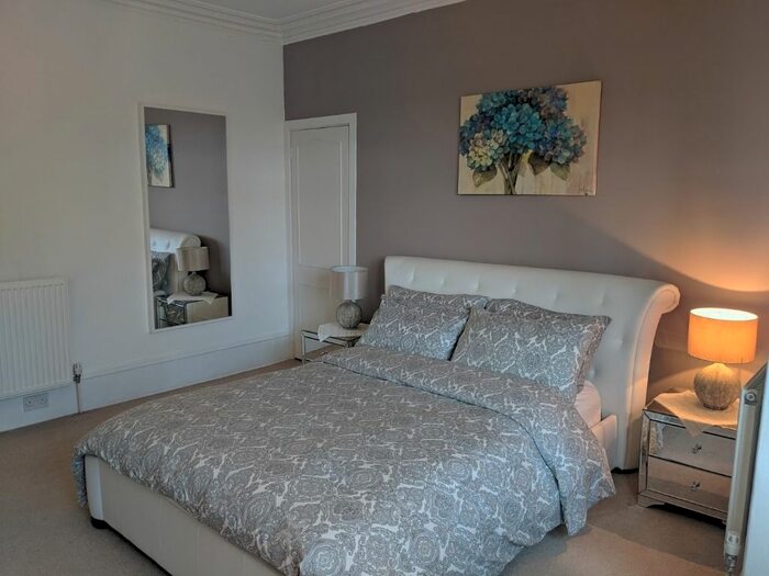 2 Bedroom Flat To Rent In Fonthill Road, Ferryhill, Aberdeen, AB11