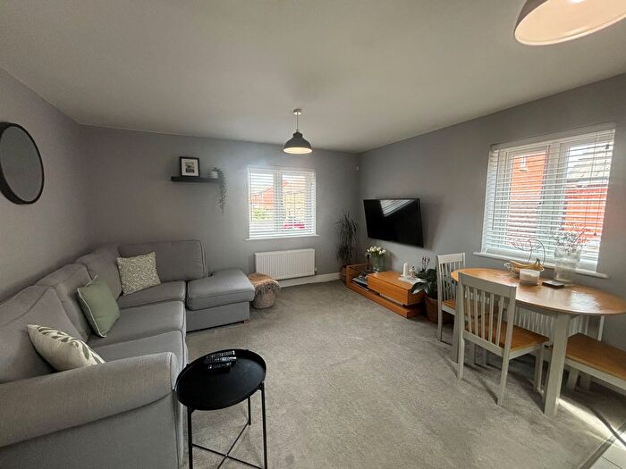 2 Bedroom Flat To Rent In Wilkins Gardens, Bournemouth, BH8