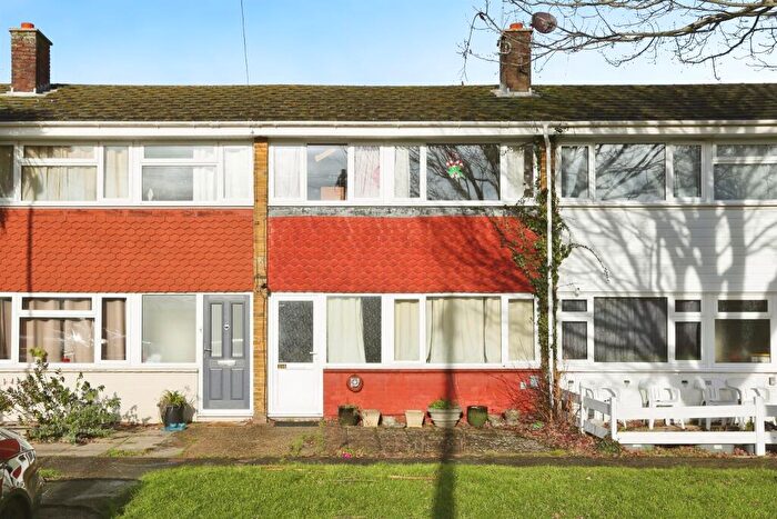 3 Bedroom Terraced House For Sale In Lawn Close, Gosport, PO13