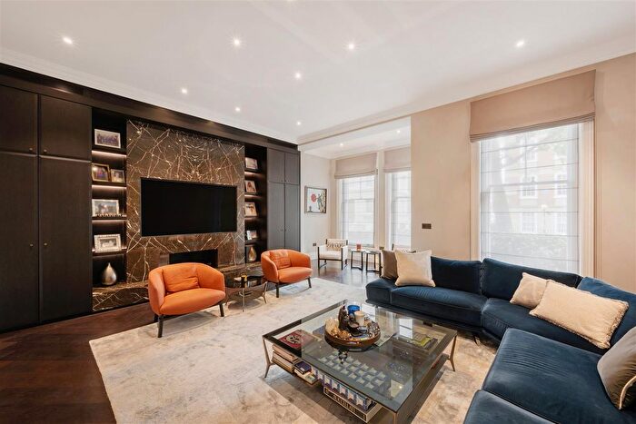 2 Bedroom Flat For Sale In Old Brompton Road, London ., SW5