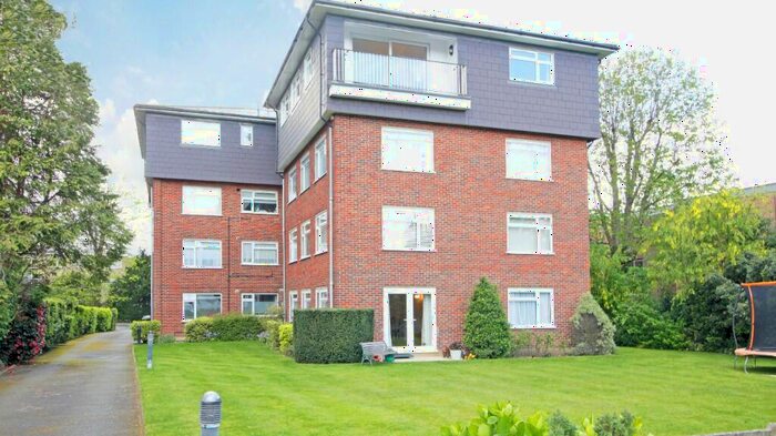 2 Bedroom Apartment To Rent In Wickham Road, Beckenham, London, BR3