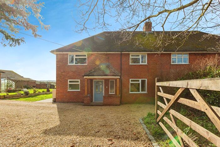 4 Bedroom Semi-Detached House For Sale In North Lee Lane, Terrick, Aylesbury, HP22