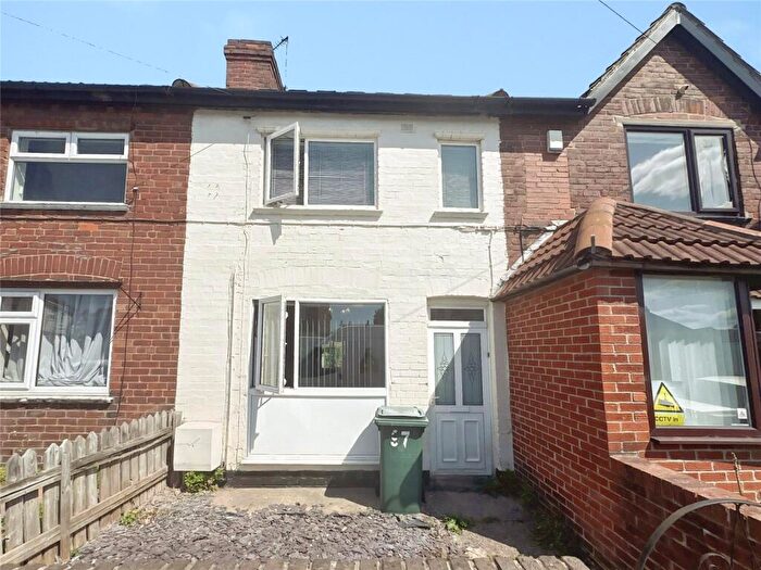 3 Bedroom Terraced House To Rent In Victoria Road, Edlington, Doncaster, South Yorkshire, DN12