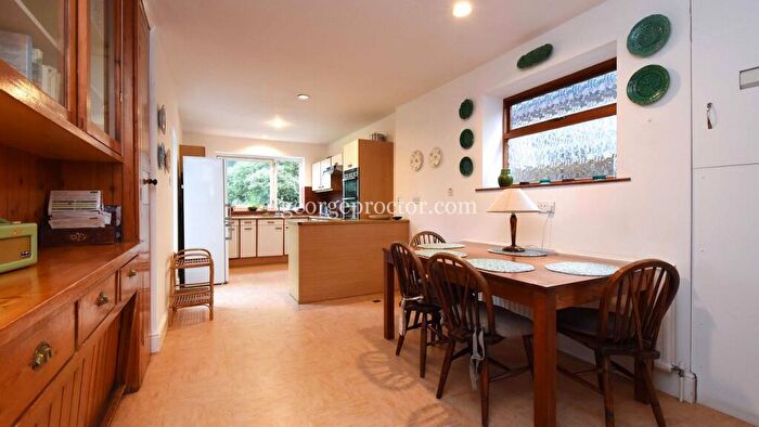 6 Bedroom Detached House For Sale In Shawfield Park, Bickley, BR1