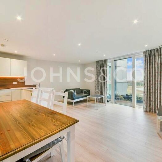 3 Bedroom Flat To Rent In Goldcrest, Woodberry Down, N4