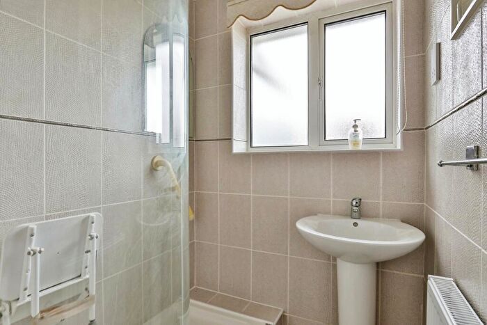 2 Bedroom Bungalow For Sale In Otter Road, Oakdale, Poole, Dorset, BH15