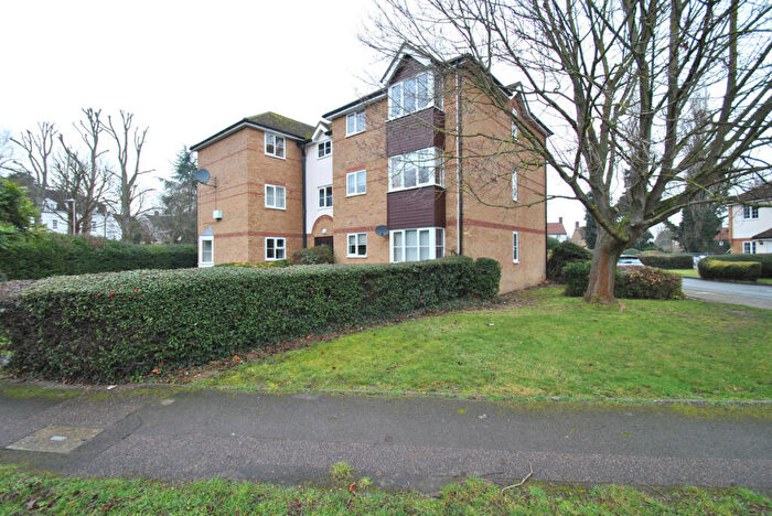 1 Bedroom Apartment For Sale In Chagny Close, Letchworth Garden City, SG6