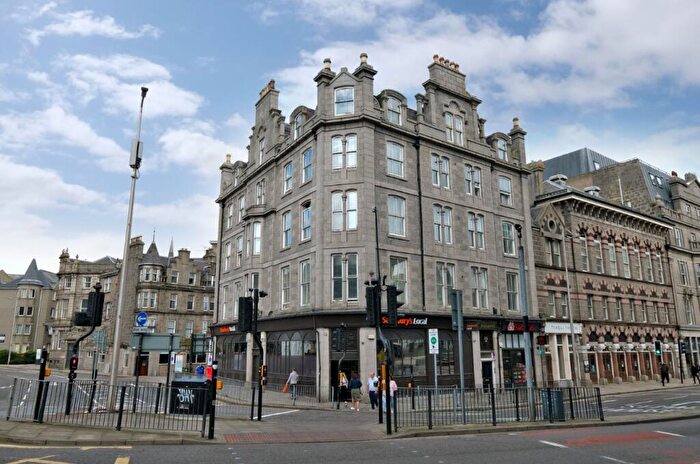2 Bedroom Flat For Sale In Flat, Guild Street, Aberdeen, Aberdeenshire, AB11