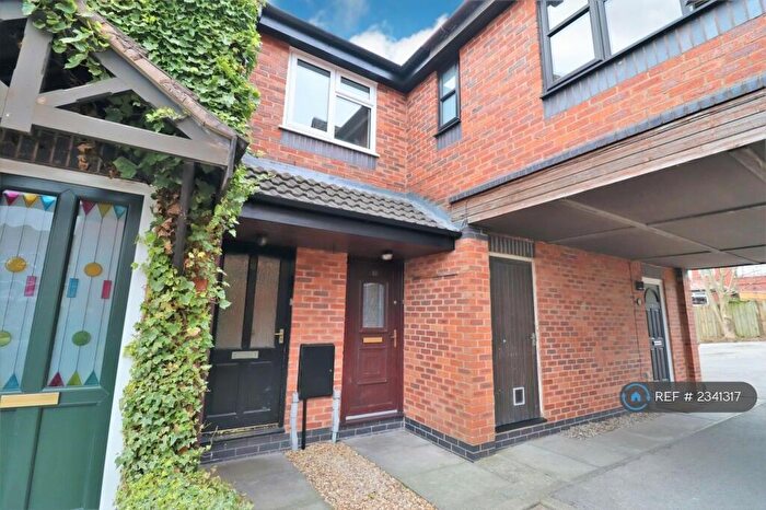 2 Bedroom Maisonette To Rent In Teal Court, Blackpool, FY3