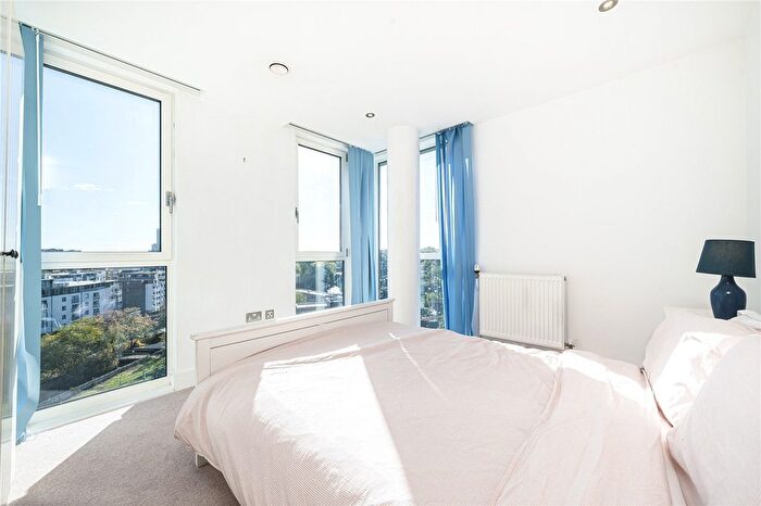 4 Bedroom Flat To Rent In Seager Place, London, SE8