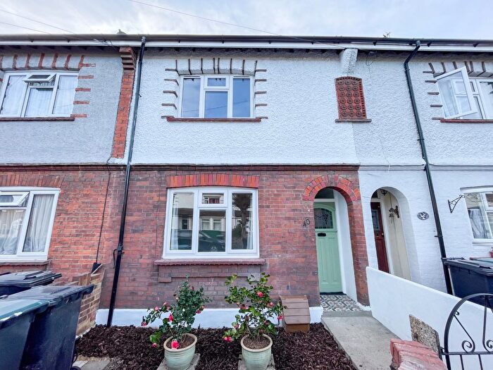 2 Bedroom Terraced House To Rent In Mayfield Road, Gravesend, Kent, DA11