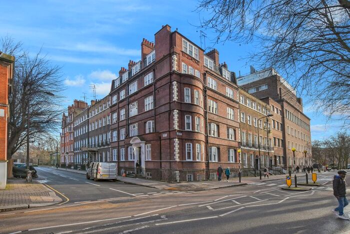 3 Bedroom End Of Terrace House To Rent In Brunswick Mansions (), Bloomsbury, WC1N