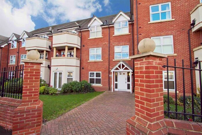 2 Bedroom Apartment To Rent In Cheriton Lodge, Pembroke Road, Ruislip, HA4