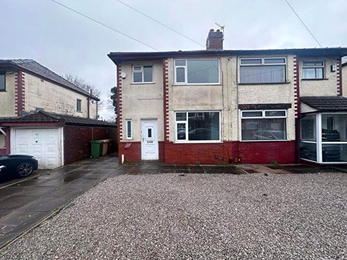 3 Bedroom Semi Detached House To Rent In Bradford Road, Farnworth, Bolton . **Available Now**, BL4
