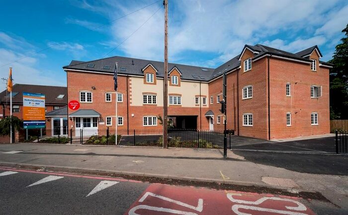 2 Bedroom Flat To Rent In Bescot Road, Walsall, WS2