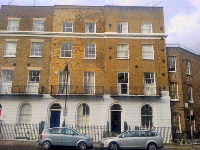 3 Bedroom Flat To Rent In Tysoe Street, London, EC1R