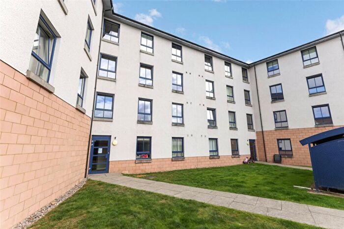 2 Bedroom Flat For Sale In Rosebery Terrace, Glasgow, Glasgow City, G5
