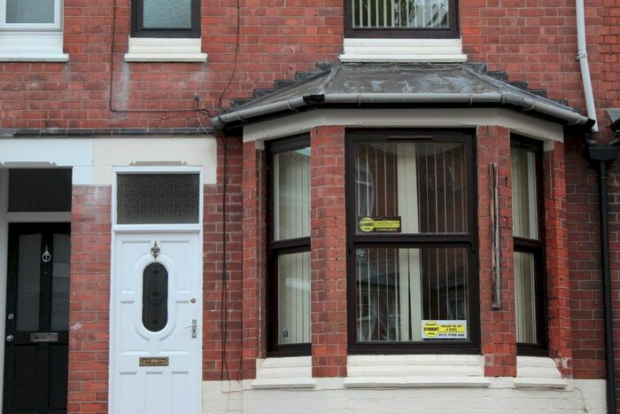 6 Bedroom Terraced House To Rent In Rothesay Avenue, Nottingham, NG7