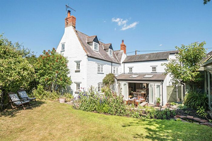 4 Bedroom Semi-Detached House For Sale In Caldecote, Northamptonshire, NN12