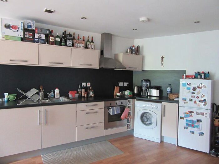 1 Bedroom Flat To Rent In One Bedroom Apartment, Radcliffe House, Ashton Old Road, Manchester, M11