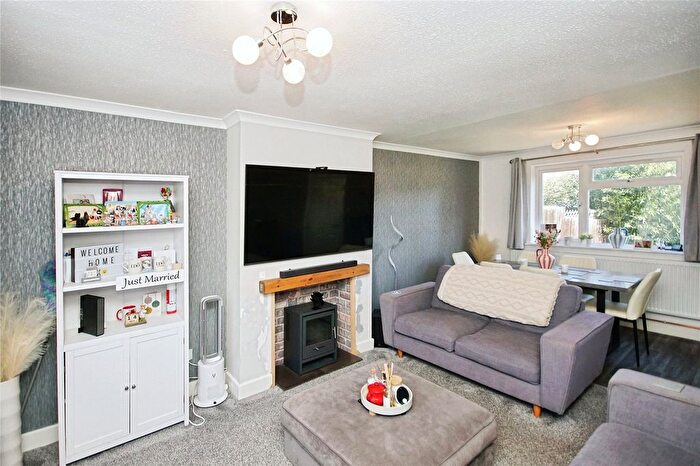 3 Bedroom Semi-detached House For Sale In Oak Drive, Dursley, Gloucestershire, GL11