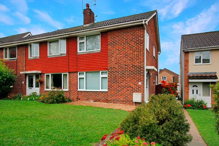 3 Bedroom Semi-Detached House To Rent In Queens Walk, Thornbury, Bristol, BS35