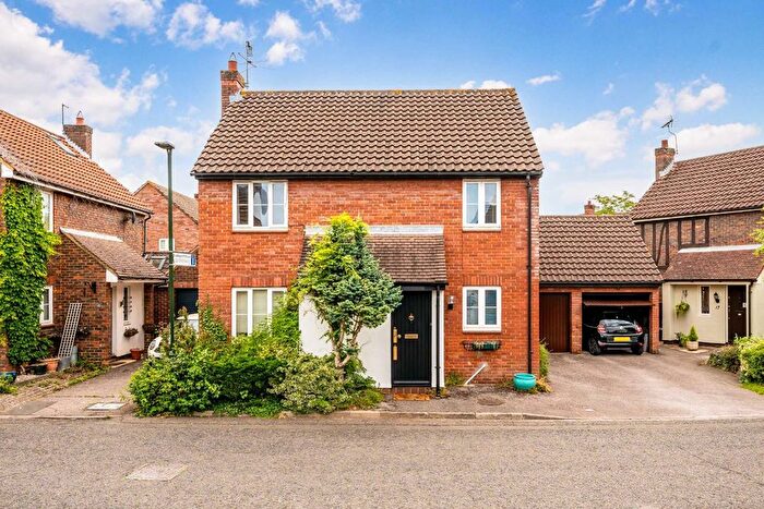 4 Bedroom Detached House For Sale In Gresham Road, Hampton, TW12